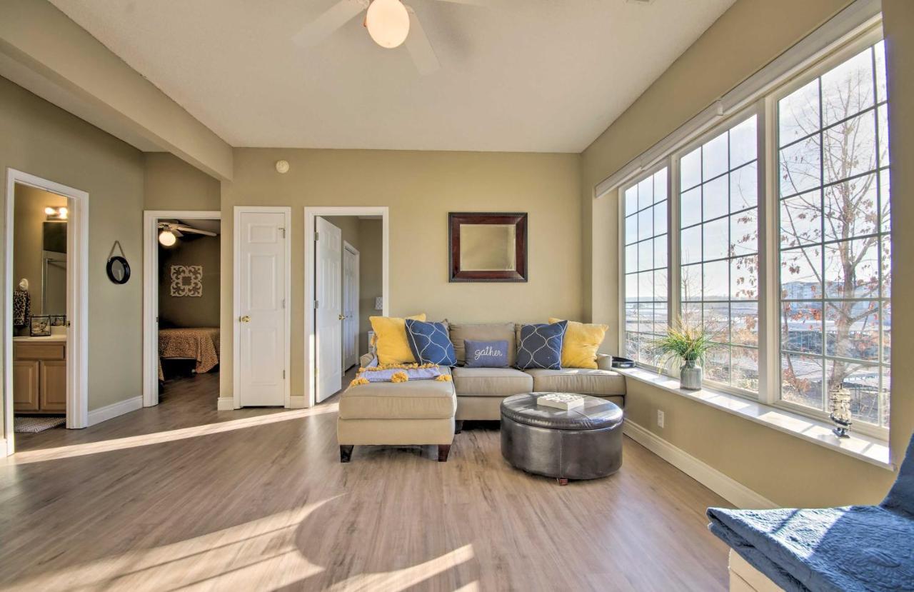 Waterfront Townhome With Private Dock And Lake Views Lake Ozark Zewnętrze zdjęcie