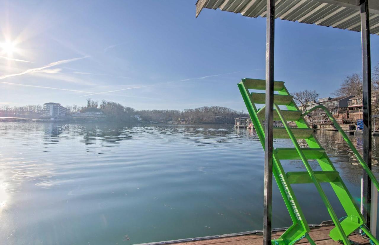 Waterfront Townhome With Private Dock And Lake Views Lake Ozark Zewnętrze zdjęcie